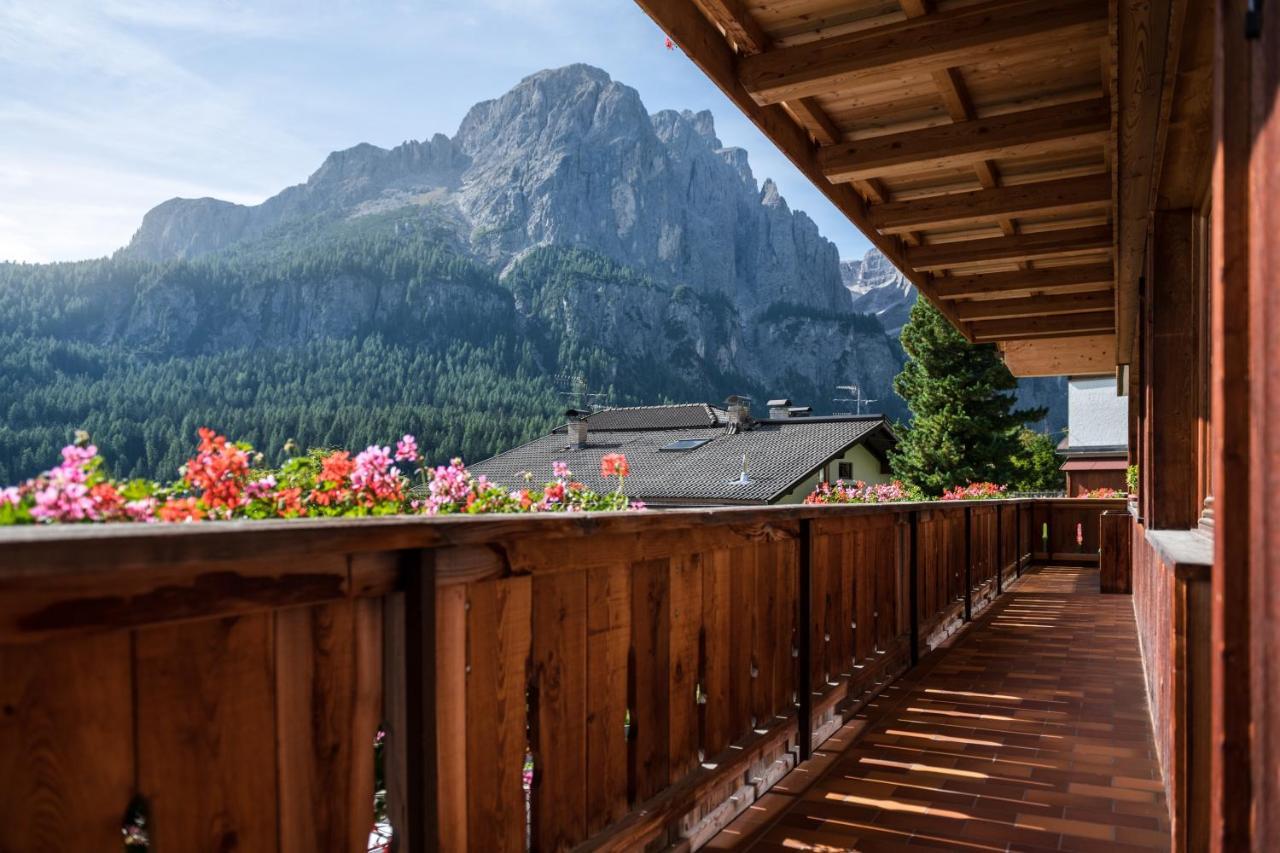 Residence Costa Burjada Кольфоско Экстерьер фото