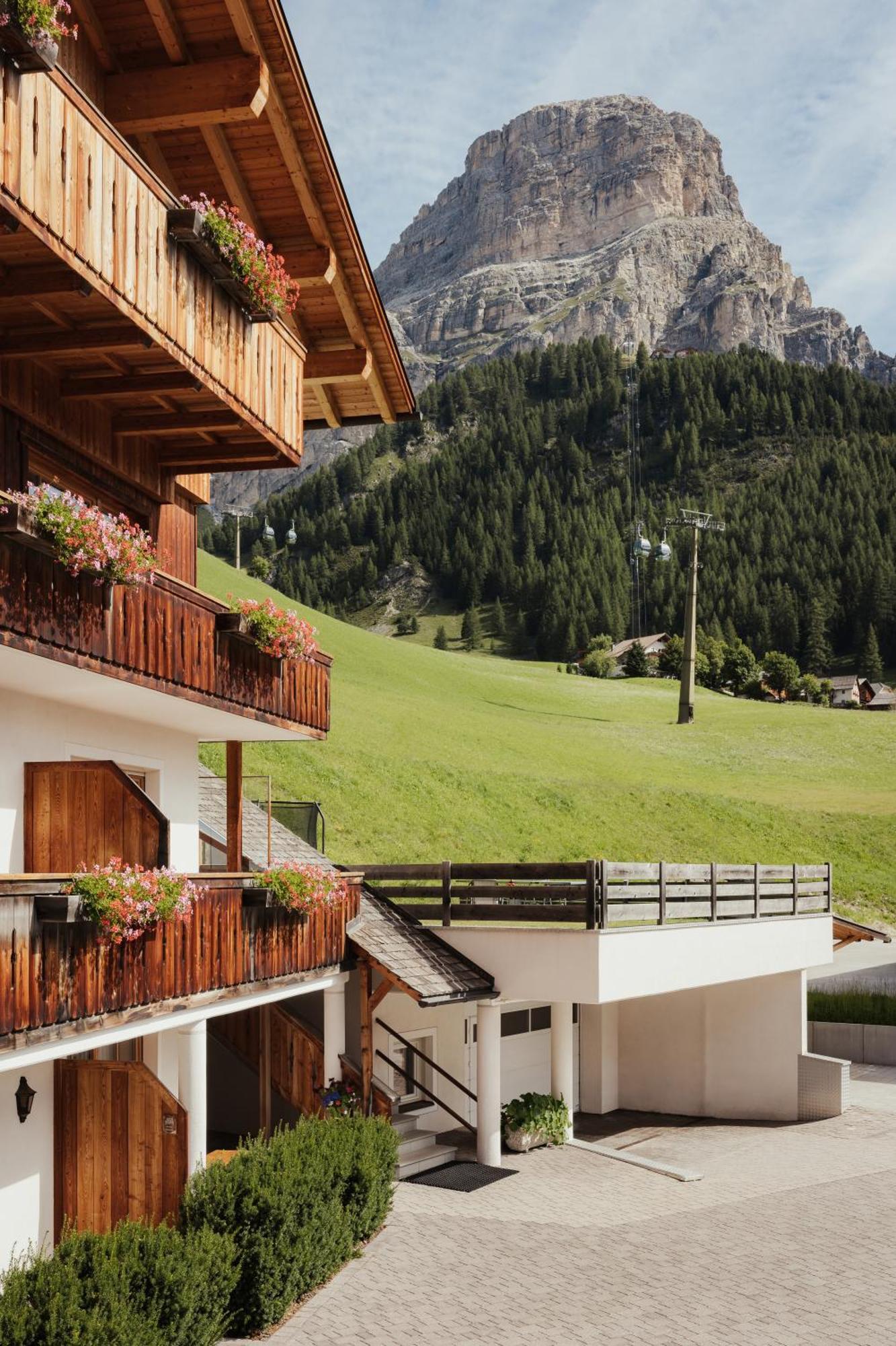 Residence Costa Burjada Кольфоско Экстерьер фото