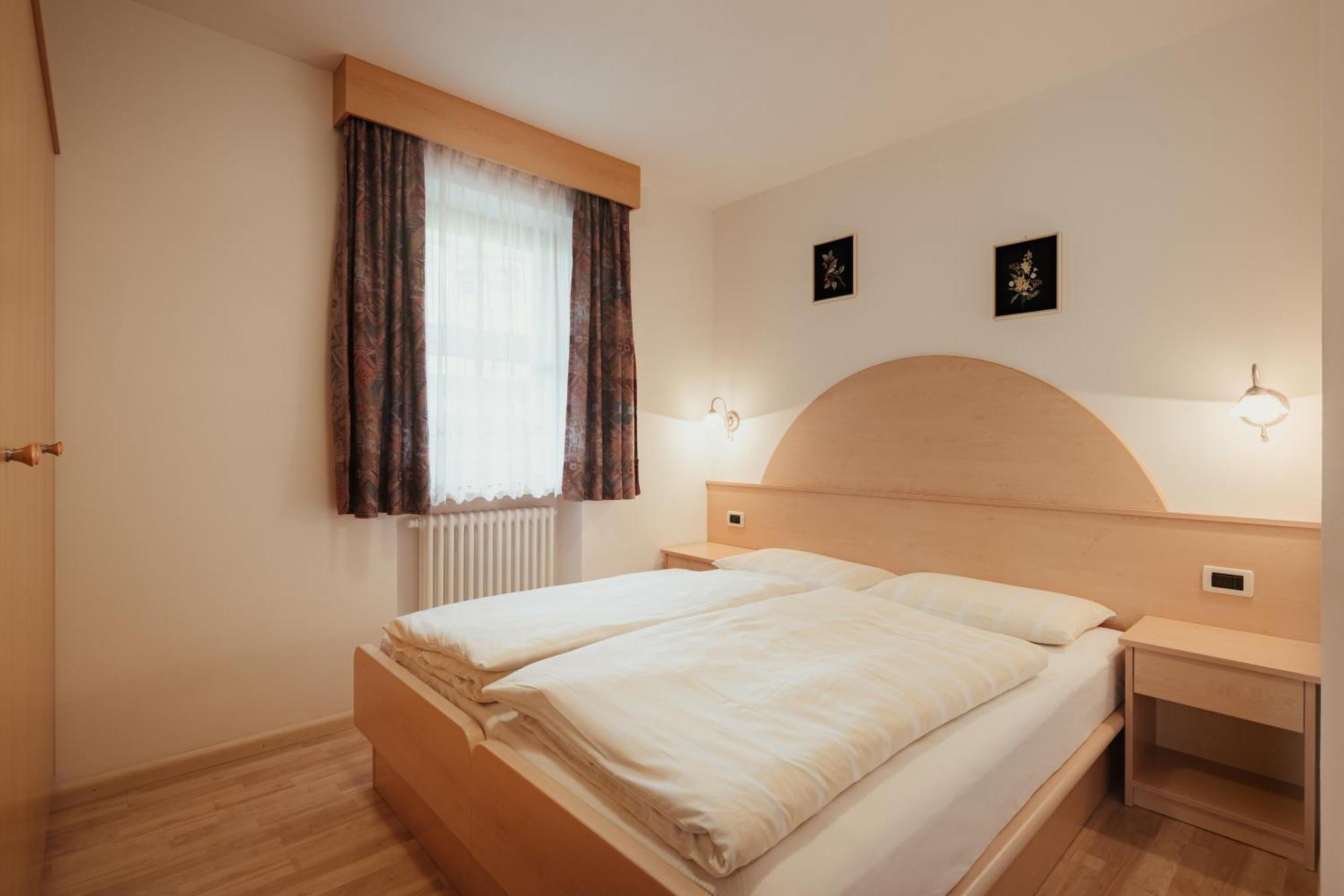 Residence Costa Burjada Кольфоско Экстерьер фото
