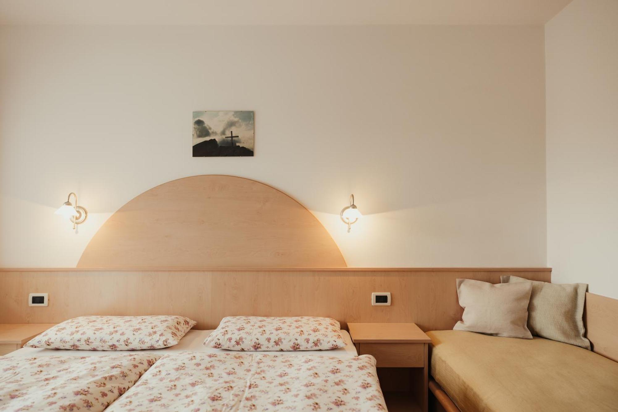 Residence Costa Burjada Кольфоско Экстерьер фото