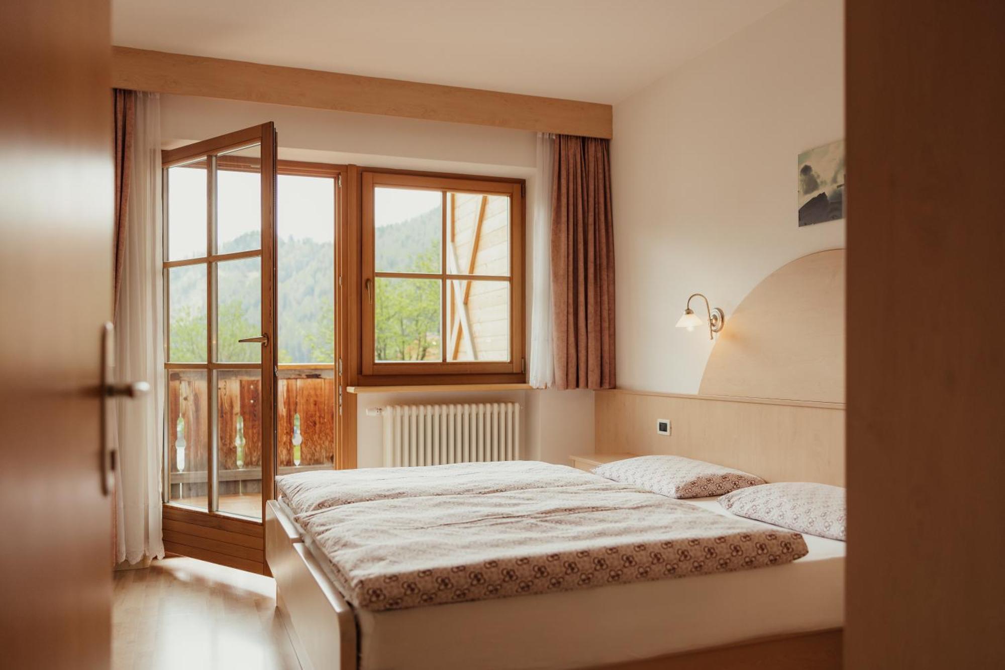 Residence Costa Burjada Кольфоско Экстерьер фото
