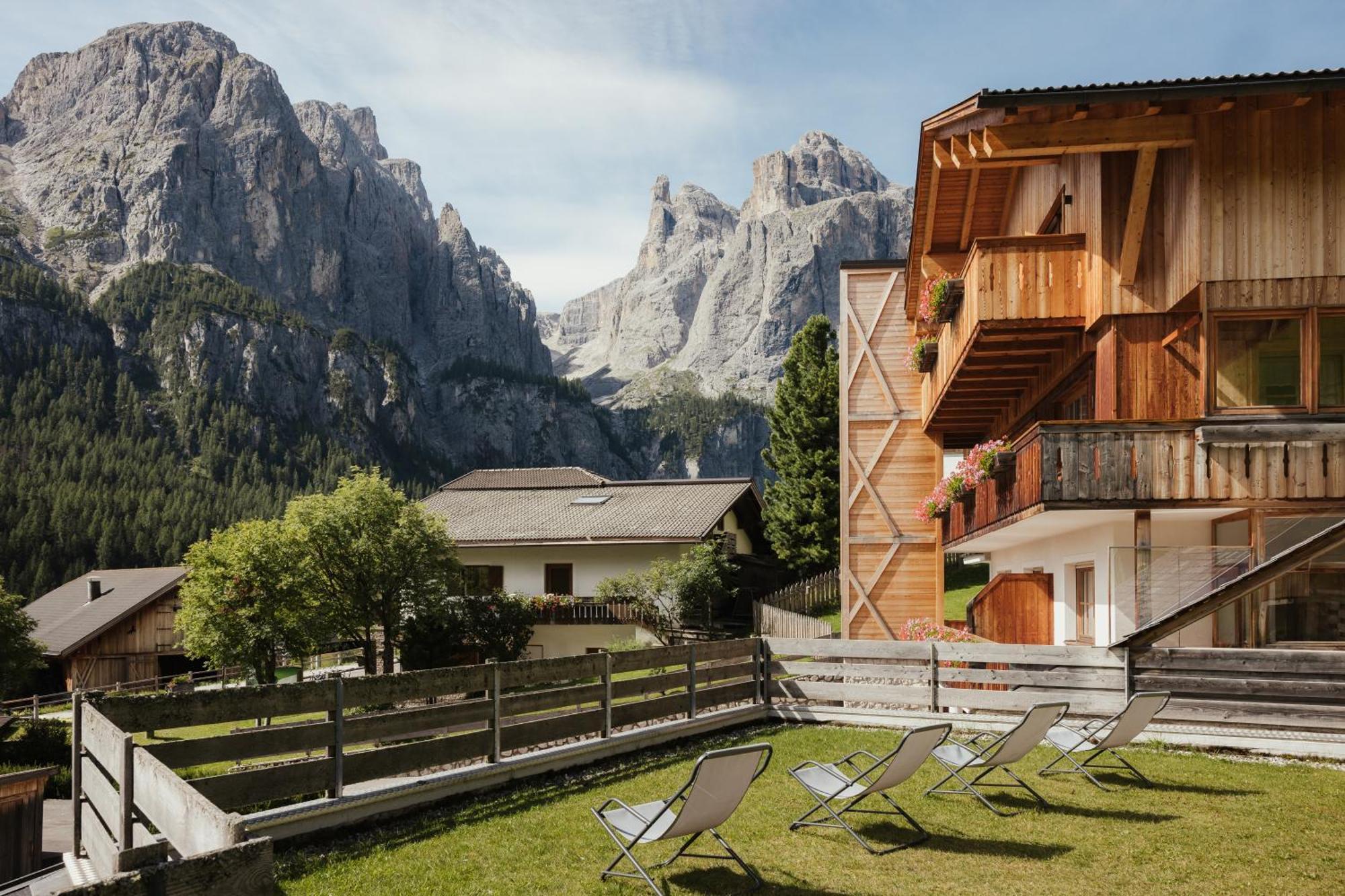 Residence Costa Burjada Кольфоско Экстерьер фото
